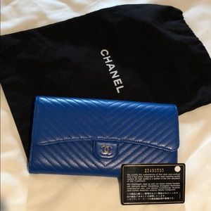 💯 Chanel classic wallet blue lambskin large flap